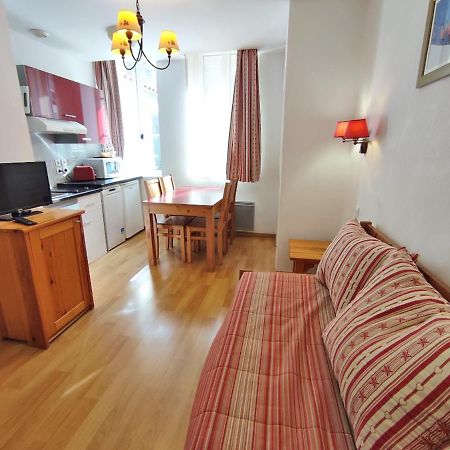 Pat 83, T2, Centre Luchon, Wifi, Casier A Skis, 4 Personnes Bagnères-de-Luchon Kültér fotó