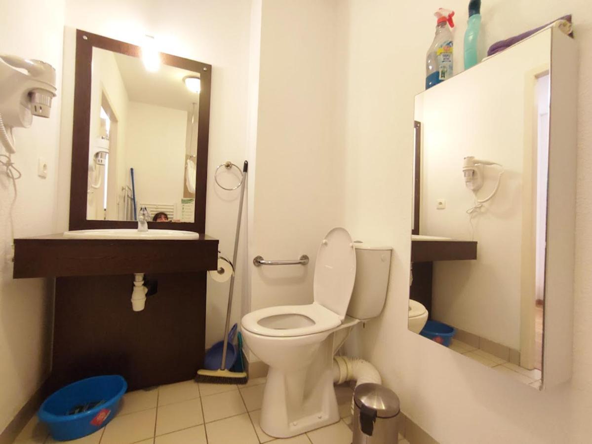 Pat 83, T2, Centre Luchon, Wifi, Casier A Skis, 4 Personnes Bagnères-de-Luchon Kültér fotó