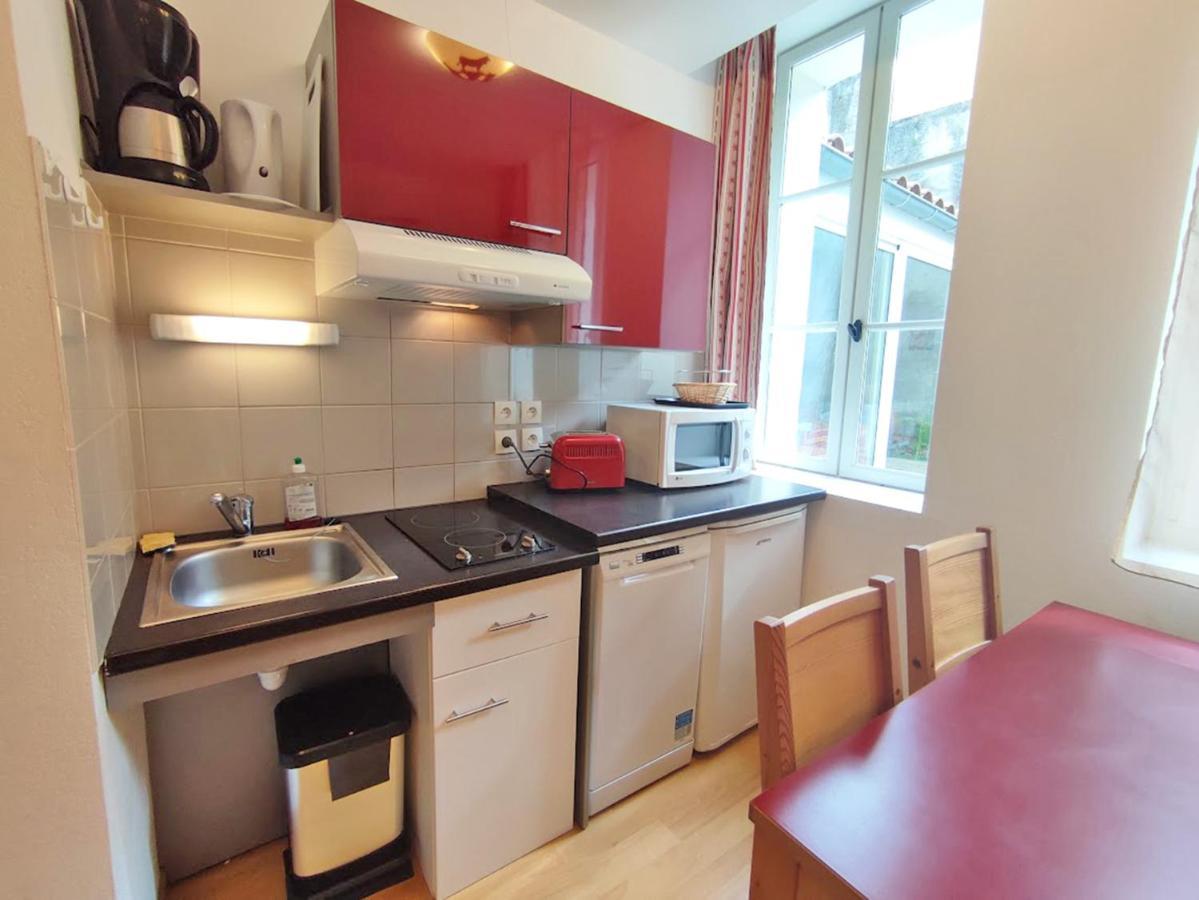 Pat 83, T2, Centre Luchon, Wifi, Casier A Skis, 4 Personnes Bagnères-de-Luchon Kültér fotó